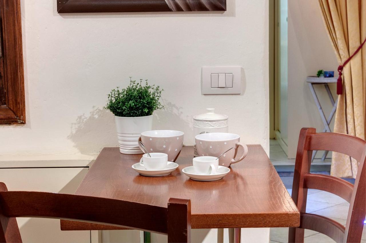 Brigitte Apartment By Mamo Firenze Bagian luar foto