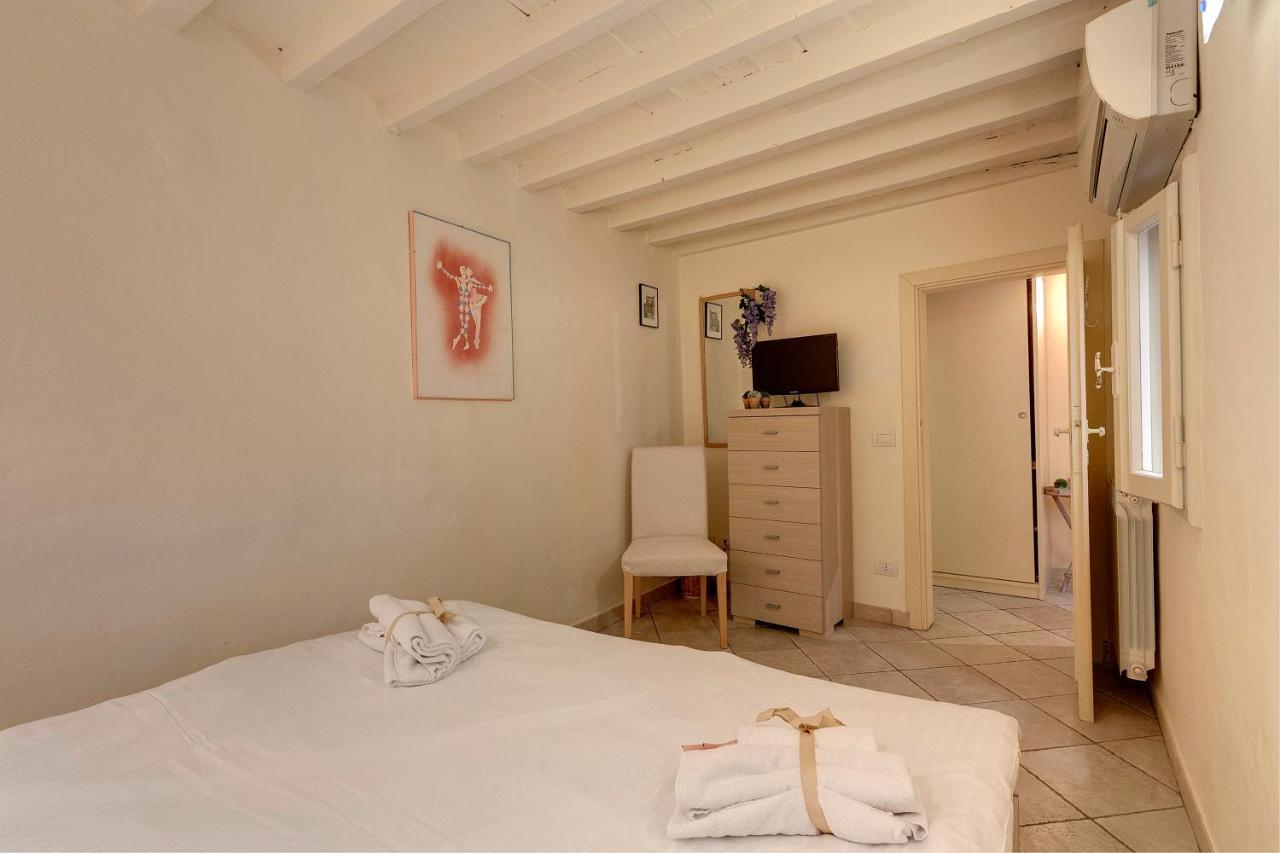 Brigitte Apartment By Mamo Firenze Bagian luar foto